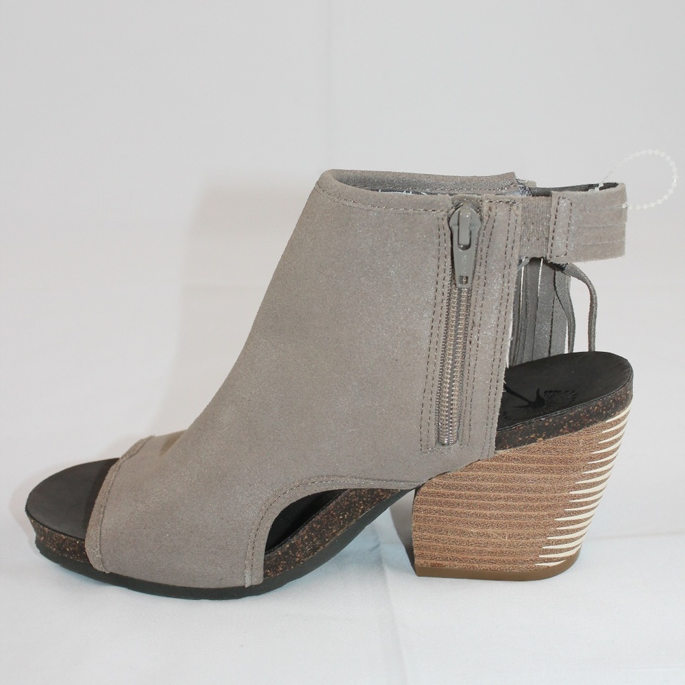 OTBT Heeled Sandal Booties Open Toe Open Heel NEW - Picture 2 of 7